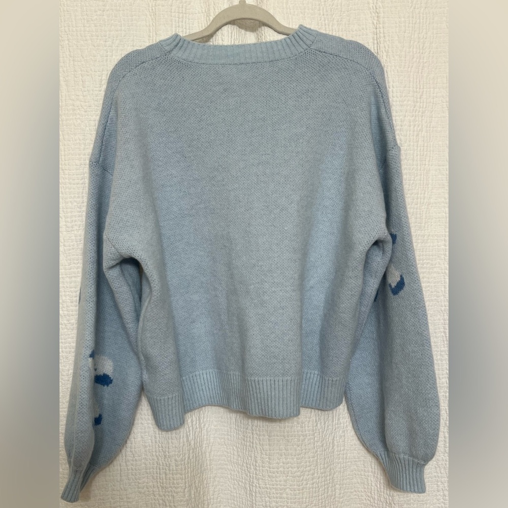NWOT Women’s Whimsical Blue and White Crew Neck Sweater with Bow Motif. - Picture 4 of 4